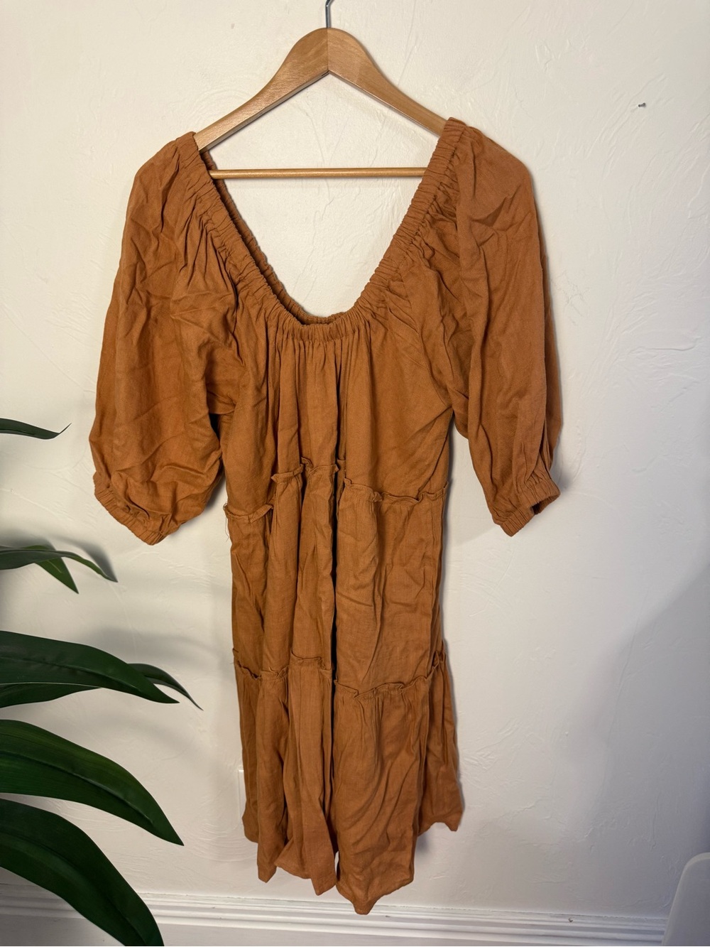 Aaron & Amber Rust Brown Tiered Dress Puff Sleeve Size Large